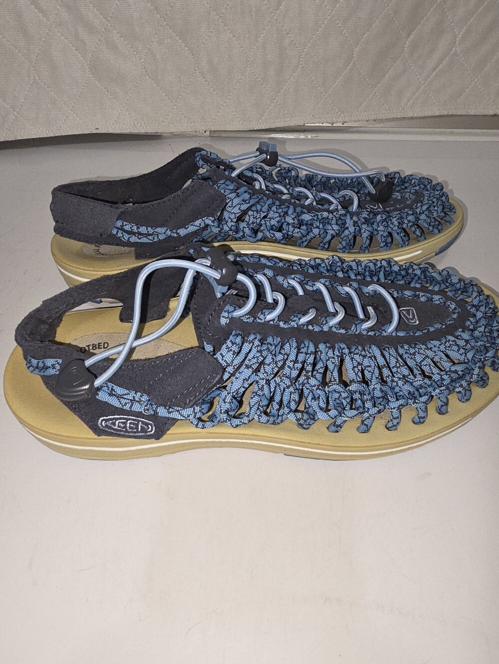 KEEN Uneek Women's 8.5 Bungee Cord Sandals